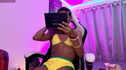 Snapshot of alejo_cute chatting on September 23, 8:52 pm alejo_cute online show from September 23, 8:52 pm