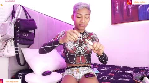 Snapshot of alejo_cute chatting on December 28, 4:20 pm alejo_cute online show from December 28, 4:20 pm