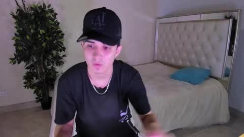 alejo online show from November 28, 3:42 am