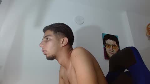 Snapshot of alejo_hot23 chatting on January 31, 3:09 am David online show from January 31, 3:09 am