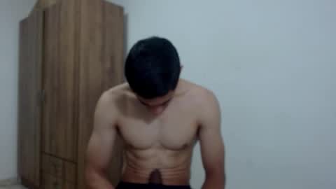 Snapshot of alejohots chatting on December 10, 4:49 pm alejohots online show from December 10, 4:49 pm