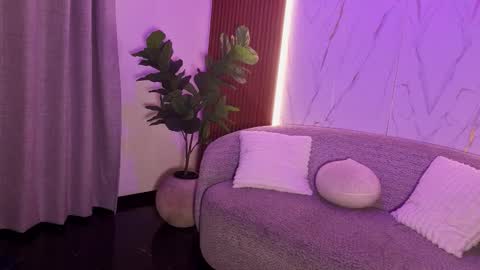 Alejo online show from February 16, 7:45 pm