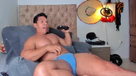 alejostrong online show from April 30, 8:57 pm