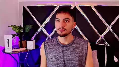 Alek online show from October 8, 5:17 pm
