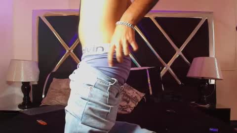 Alek online show from October 21, 9:06 pm