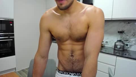 Snapshot of aleks_brown chatting on October 11, 8:46 pm aleks_brown online show from October 11, 8:46 pm
