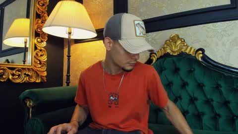 Alessandro King online show from April 9, 9:43 pm