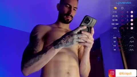 Snapshot of alessandro_dibellucci chatting on February 16, 6:21 pm Kciqu3 Independent model online show from February 16, 6:21 pm