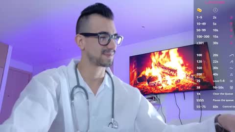 Snapshot of alessandro_dibellucci chatting on October 3, 12:04 am Kciqu3 Independent model online show from October 3, 12:04 am