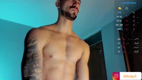 Snapshot of alessandro_dibellucci chatting on February 13, 11:26 pm Kciqu3 Independent model online show from February 13, 11:26 pm