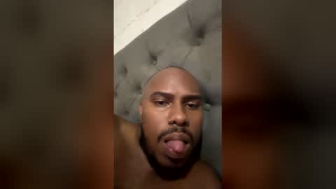 alessandro hamed online show from April 5, 10:39 pm