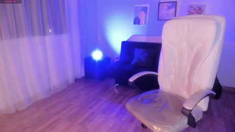 Alessandro . online show from September 19, 9:36 pm