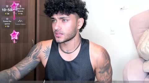 Snapshot of alessandro_vanni chatting on December 7, 12:09 am Alessandro Vanni online show from December 7, 12:09 am