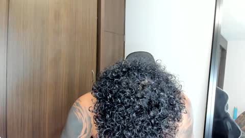 Snapshot of alessandro_vanni chatting on January 6, 12:16 am Alessandro Vanni online show from January 6, 12:16 am