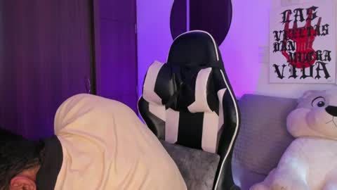 Alessandro Vanni online show from June 29, 1:44 pm