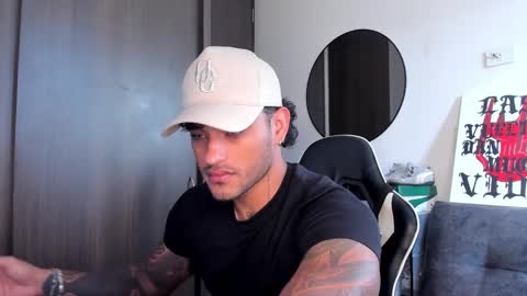 Snapshot of alessandro_vanni chatting on September 26, 12:03 pm Alessandro Vanni online show from September 26, 12:03 pm