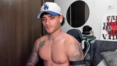 Snapshot of alessandro_vanni chatting on September 12, 3:28 am Alessandro Vanni online show from September 12, 3:28 am