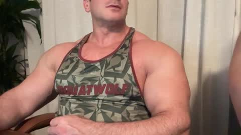 Snapshot of alessandrobuilder chatting on October 12, 11:10 pm Alessandrobuilder online show from October 12, 11:10 pm