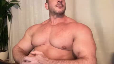 Snapshot of alessandrobuilder chatting on October 29, 8:34 pm Alessandrobuilder online show from October 29, 8:34 pm