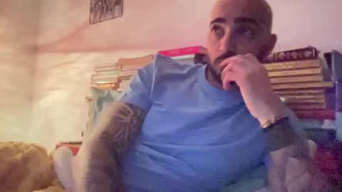 alessandromori91 online show from May 6, 8:20 pm