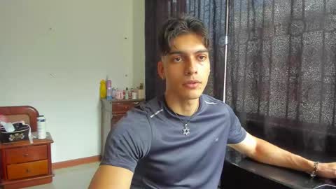 alessio Vale online show from March 21, 2:32 pm