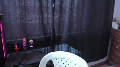 alessio Vale online show from April 3, 12:13 pm