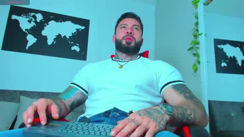 Aless Rose online show from April 14, 7:57 pm