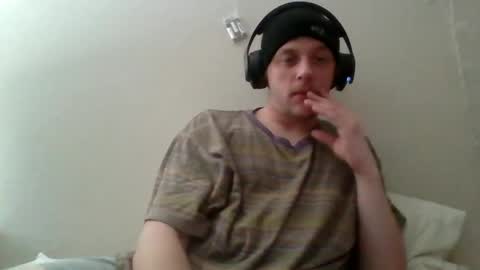 Snapshot of alex69tt chatting on December 11, 1:44 pm jointlover online show from December 11, 1:44 pm