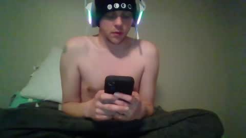 Snapshot of alex69tt chatting on February 17, 7:58 am jointlover online show from February 17, 7:58 am