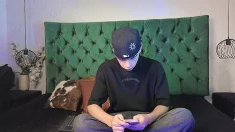 Snapshot of alex__fire_ chatting on September 25, 12:59 pm alex online show from September 25, 12:59 pm