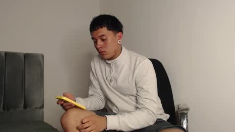 Owen online show from October 16, 3:25 am