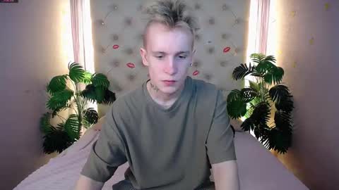 Snapshot of alex__sweet chatting on March 10, 10:50 am your Alex online show from March 10, 10:50 am