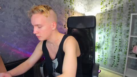Snapshot of alex__sweet chatting on December 28, 7:33 am your Alex online show from December 28, 7:33 am