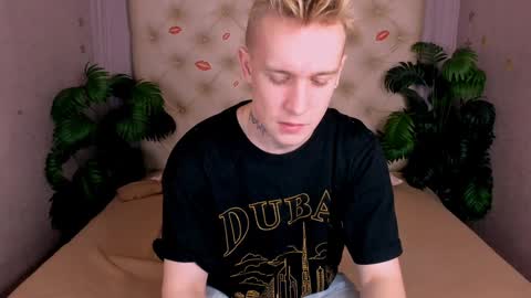 Snapshot of alex__sweet chatting on February 6, 4:53 am your Alex online show from February 6, 4:53 am
