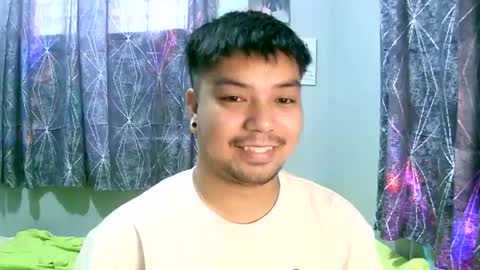 Snapshot of alex_babex chatting on December 26, 7:13 am Steve online show from December 26, 7:13 am