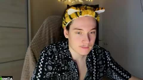 FAVORITE online show from February 6, 10:12 am