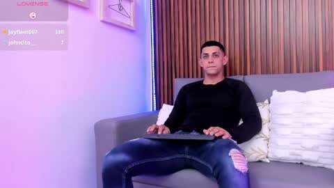 alex online show from April 29, 5:30 pm