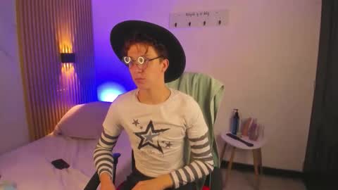 alex_deus online show from April 3, 3:58 am