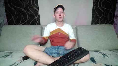 Snapshot of alex_foxy_man chatting on September 29, 9:43 pm Alex online show from September 29, 9:43 pm