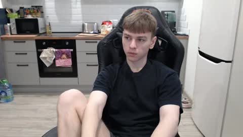 Alex online show from December 22, 9:42 pm