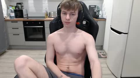 Alex online show from February 15, 3:31 am