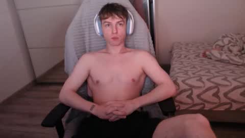 Alex online show from October 4, 7:18 pm