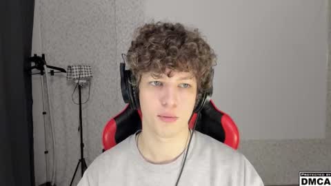 Alexander online show from December 5, 6:59 pm