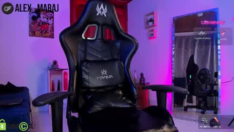 Snapshot of alex_maraj_ chatting on October 21, 9:50 pm Alex online show from October 21, 9:50 pm