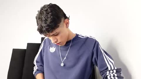 Snapshot of alex_mark_ chatting on September 29, 7:32 pm alex_mark_ online show from September 29, 7:32 pm