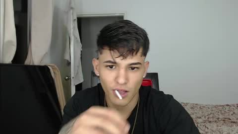 alex_mojica online show from September 11, 5:06 am