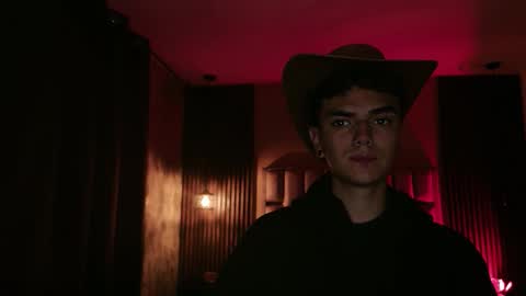 ALEX NOIR  online show from February 3, 11:37 am