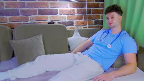 Alex online show from May 10, 9:54 am