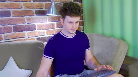 Alex online show from May 25, 11:49 am