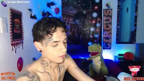 Snapshot of alex_rockstar chatting on October 12, 2:38 am online show from October 12, 2:38 am